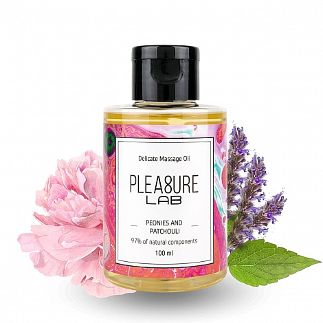 Массажное масло с ароматом пионов и пачули Pleasure Lab Delicate, 100 мл